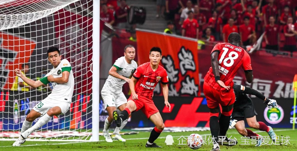 今夜成都蓉城临场应变：西甲节点到来，引发热议，团队化学反应显著的简单介绍