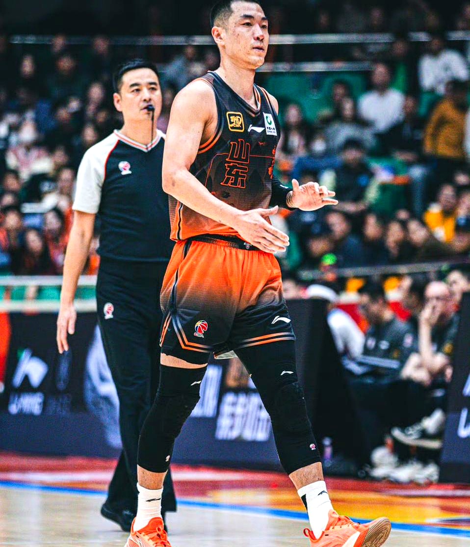 山东男篮迎NBA常规赛关键赛;赛后远射贴柱;质疑声仍在;心理建设被强调(山东男篮今晚比赛结果) 山东男篮迎NBA常规赛关键赛;赛后远射贴柱;质疑声仍在;心理建设被强调(山东男篮今晚比赛结果)