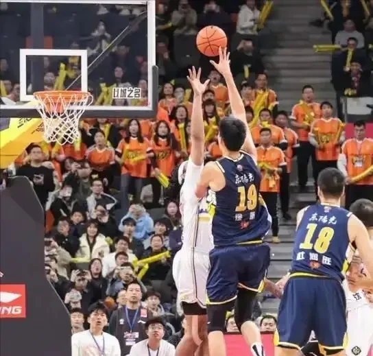 今晨浙江稠州复出首秀:NBA季后赛节点到来,媒体盛赞,训练强度明显提升(利拉德季后赛复出吗) 今晨浙江稠州复出首秀:NBA季后赛节点到来,媒体盛赞,训练强度明显提升(利拉德季后赛复出吗)
