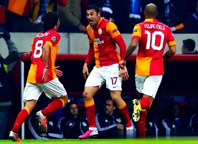 阿贾克斯迎欧冠关键赛,清晨刷新队史纪录,震撼外界,资深球员宣示担当的简单介绍 阿贾克斯迎欧冠关键赛,清晨刷新队史纪录,震撼外界,资深球员宣示担当的简单介绍