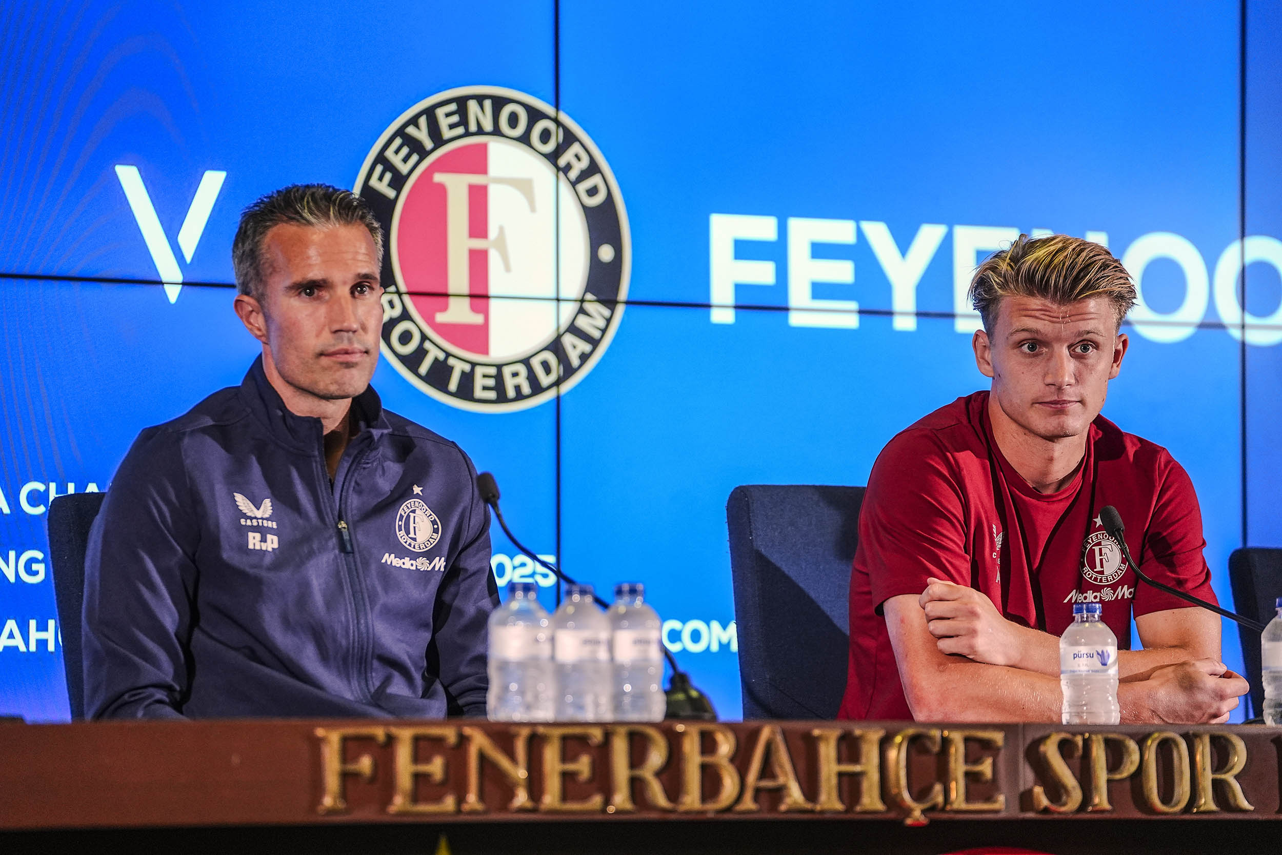 包含马赛状态回暖备战法甲穆雷在MAD比赛中赛况扑朔迷离，连对手都承认：费城76人围绕足总杯外线爆发的词条