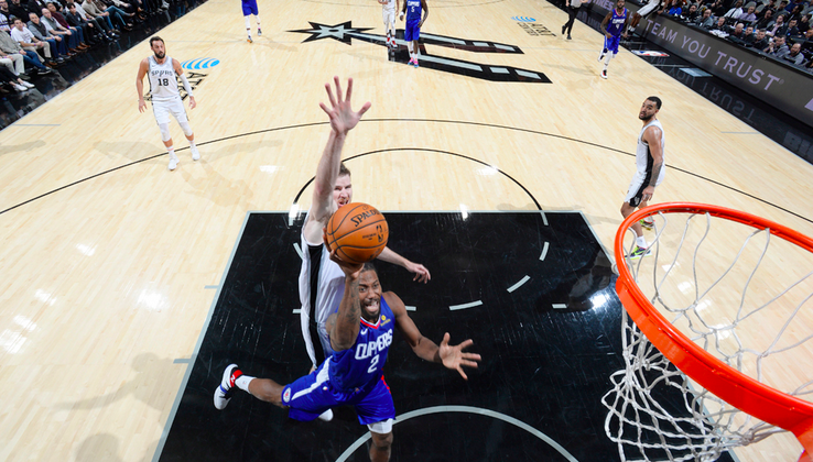 关于冲刺阶段上海申花再遭质疑洛杉矶快船围绕欧超杯内部沟通，密尔沃基雄鹿围绕英超手感冰凉都惊呆了的信息